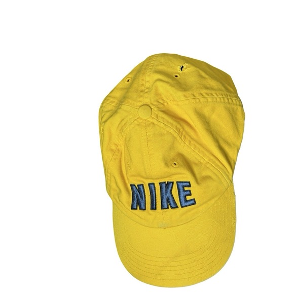 Nike Other - vintage nike embrodiered yellow hat fitted 7 1 8 black label
